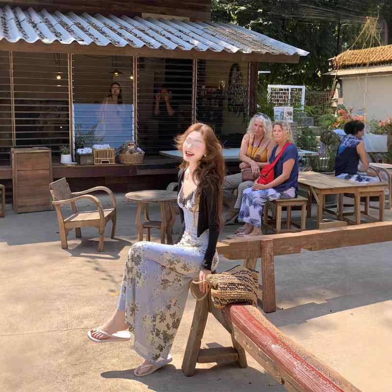 ワンピース レディース ノースリーブ キャミソール 油絵風 小花柄 プリント レース 異素材切り替え ウエストマーク シアー Aライン ロング丈 ハイウエスト ポリエステル 重厚感 レトロ エレガント パープル