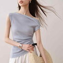 Tシャツ レディース 韓国風 韓流 アシンメトリー ワンショルダー ノースリーブ 斜めネック スリムフィット 細見え 着痩せ 無地 ギャザー シャーリング トップス カジュアル 普段使い デザイン