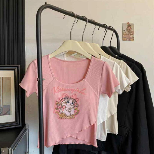 Tシャツ レディース 甘辛 猫プリント スクエアネック ショート丈 クロップド丈 スリムフィット 細見え 着痩せ 半袖 ナイロン素材 レギュラーショルダー カジュアル デイリー イエロー ホワイト ピンク Tシャツ レディース 甘辛 猫プリント スクエアネック ショート丈 クロップド丈 スリムフィット 細見え 着痩せ 半袖 ナイロン素材 レギュラーショルダー カジュアル デイリー イエロー ホワイト ピンク