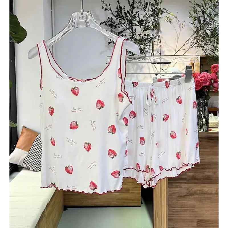 ルームウェア レディース いちご柄 タンクトップ キャミソール ショートパンツ セットアップ カップ付き モダール素材 薄手 快適 涼しい 伸縮性 通気性 カジュアル かわいい おうち時間 パジャマ 寝巻き 部屋着