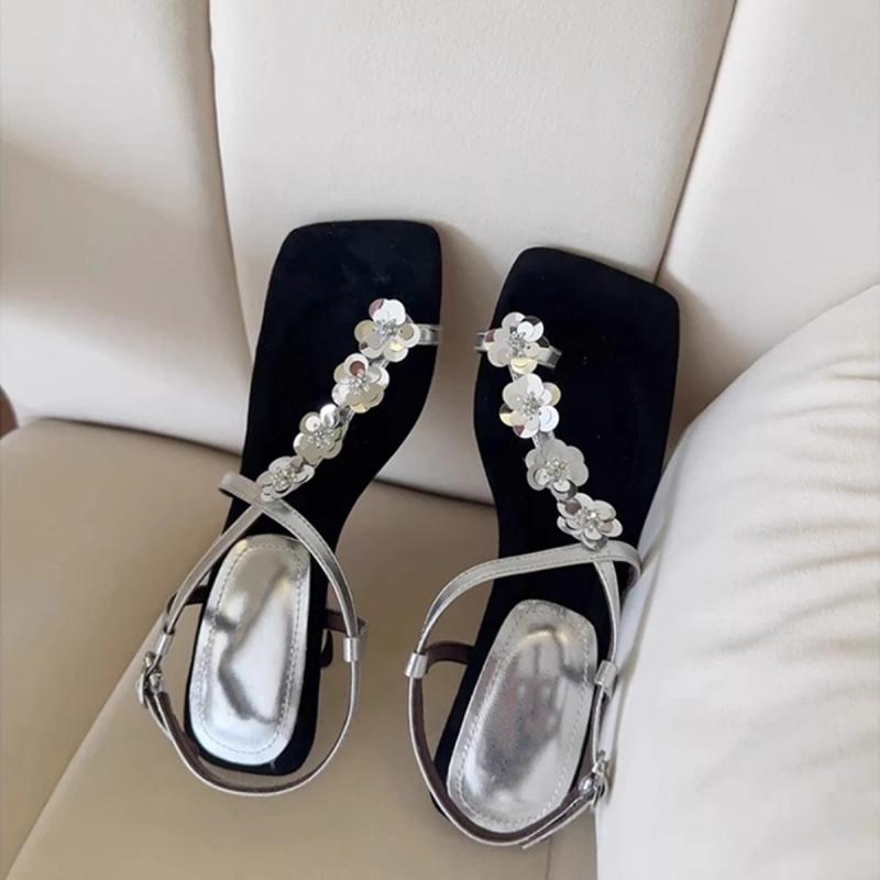 サンダル レディース 高級感 トゥリング ワンストラップ フラワー スクエアトゥ エレガント シンプル ..