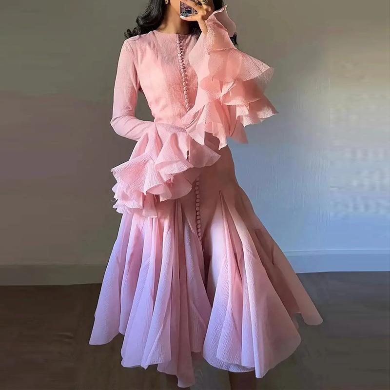 ワンピース レディース エレガント 上品 ラウンドネック フリル袖 長袖 ウエストマーク 細見え 体型カバー ポリエステル ミディ丈 無地 アシンメトリーヘム ピンク ブラック