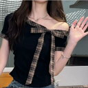 Tシャツ レディース フェミニン ストライプ柄 半袖 リボン ウエストシェイプ 細見え オフショルダー ポリエステル ショート丈 アシンメトリーネック カジュアル デート カットソー ブラック アイボリー(4)