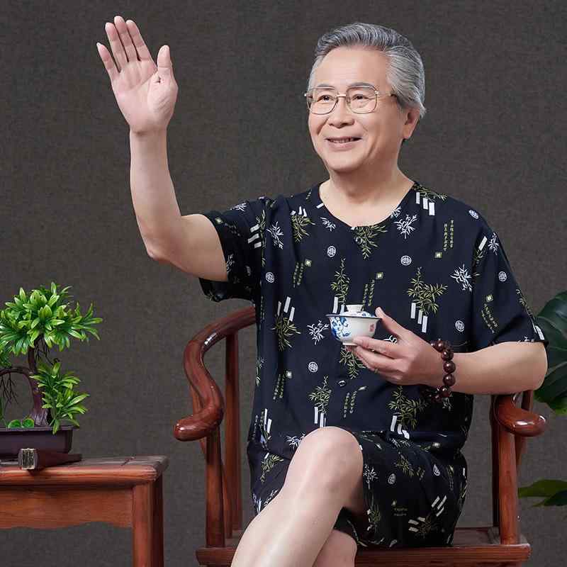 ・カテゴリ: セットアップ・スタイル: シンプルカジュアル・主な素材: レーヨン100%・厚さ: 薄手・デザイン: カーディガン・ネックライン: クルーネック・丈: ショートパンツ・機能: カジュアル、通気性、部屋着、快適・用途: 部屋着・対象: シニア男性・サイズ展開: XL、2XL、3XL、4XL