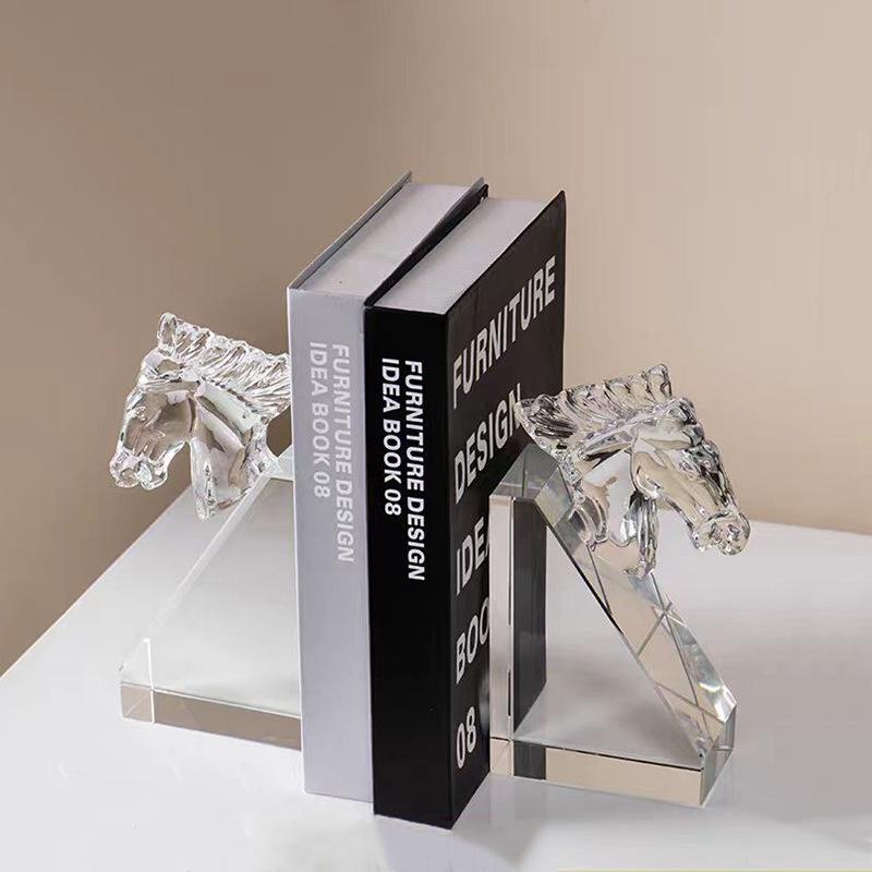 ブックエンド 高級感 馬頭 クリスタル ブックスタンド 本立て 人工クリスタル インテリア雑貨 置物 装飾品 デコレーション リビング 書斎 デスク オフィス ...