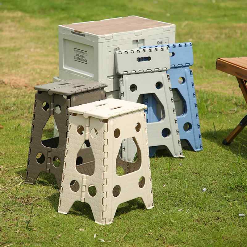 ・素材: プラスチック・カラー展開: オフホワイト、グレー、ブラウン、ブルー・サイズ展開: 大（高さ約45cm）、小（高さ約24cm）・スタイル: モダンシンプル