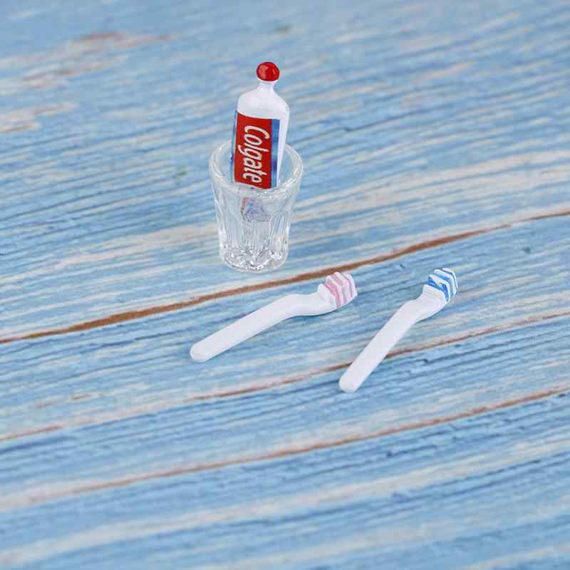 ドールハウス 小物 キッズ 1/12 ミニチュア リアル 歯ブラシ 歯磨き粉 コップ バスルームセット シーン..