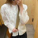 ブラウス レディース 刺繡 ラミー麻 ホワイト 透かし編み ブドウ柄 チャイナ風 ラウンドネック 長袖 シングルブレスト 精巧なデザイン 通勤 オフィス カジュアル 上品 レギュラー丈 きれいめ