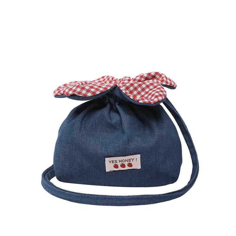 ショルダーバッグ キッズ 女の子 子供 かわいい デニム 小花柄 バケット型 ポシェット ミニバッグ 斜めがけ 肩掛け 巾着開閉 スマホ収納 ソフト 布製 カジュアル デイリーユース ブラック ブルー ダークブルー(4)