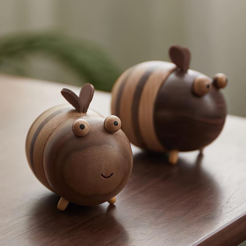 爪楊枝ケース 爪楊枝入れ 木製 ウッド 蜂 ミツバチモチーフ ブラックウォルナット 高級感 おしゃれなデザイン 置物 オブジェ インテリア雑貨 実用的 食卓 テーブル キッチン リビング ダイニング