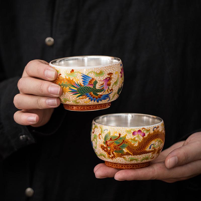 ・主な素材: 陶器、銀装飾・スタイル: 中華風・対象者: 後輩、カップル、夫婦、同僚、友人、目上の方、同級生、恩師・贈答用途: ポイント交換景品、ビジネスギフト、販促品、ノベルティ、会議記念品、福利厚生品、季節の贈答品、記念品、PRギフト・デザイン: 軽奢、レトロ