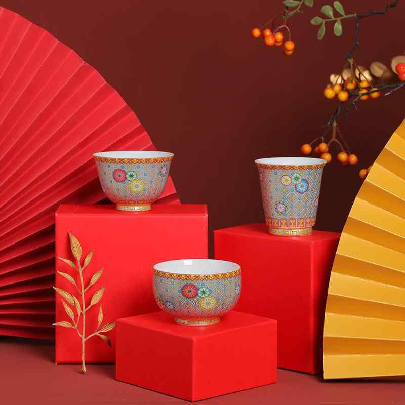 湯呑み 陶磁器 磁器 焼き物 銀七宝焼 エナメル彩 禅定杯 功夫茶 紫陽花模様 筒型 ストレート型 茶器 品..