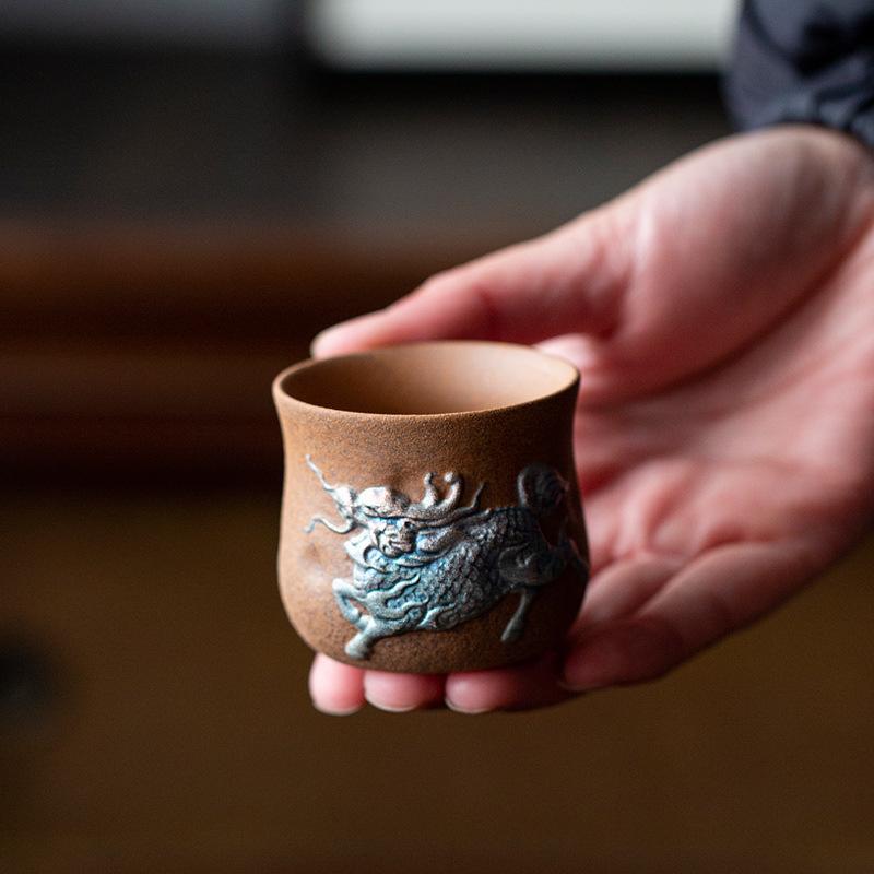 茶器 老岩泥 銀彩 麒麟模様 高級感 湯呑み 中華風 セラミック製 陶器 功夫茶 品茗杯 家庭用 来客用 お..