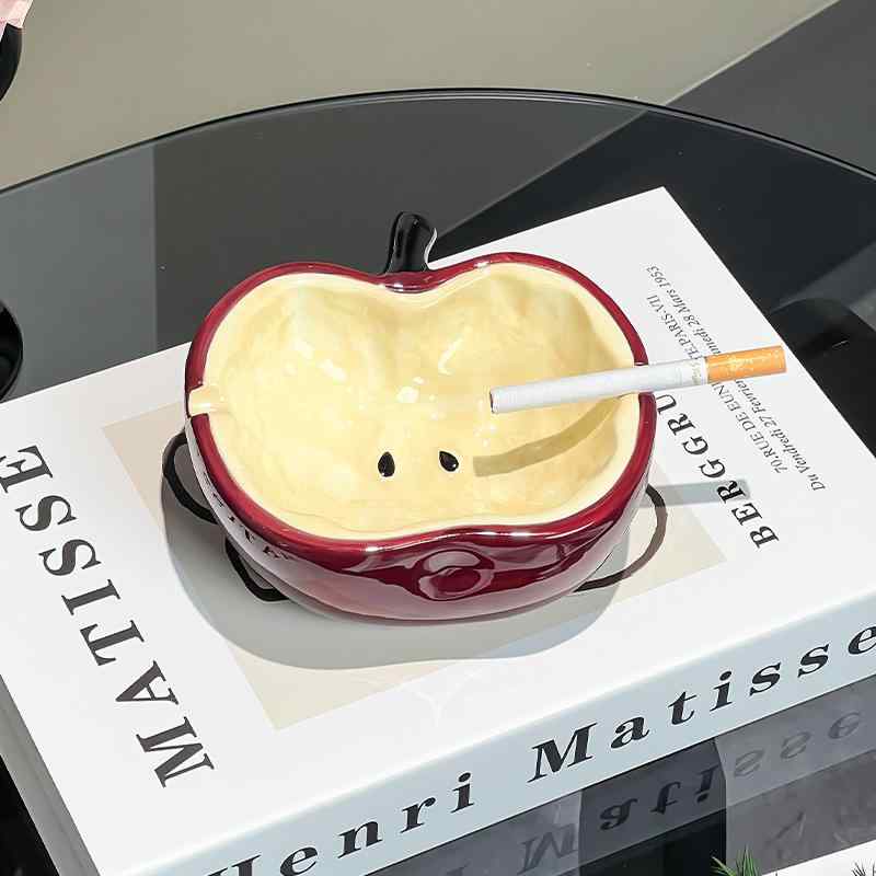 灰皿 かわいい りんご型 陶器製 蓋つき 灰飛び防止 家庭用 リビング オフィス 卓上 インテリア おしゃれ モダン 高級感 置物 オブジェ シンプル デザイン