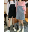サロペット レディース デニム ショート丈 ハイウエスト ゆったり ストレートシルエット 夏 薄手 軽量 小柄 低身長向け オールインワン つなぎ カジュアルスタイル 無地 ブラック ライトブルー ポリエステル混 微ストレッチ 伸縮性 普段使い