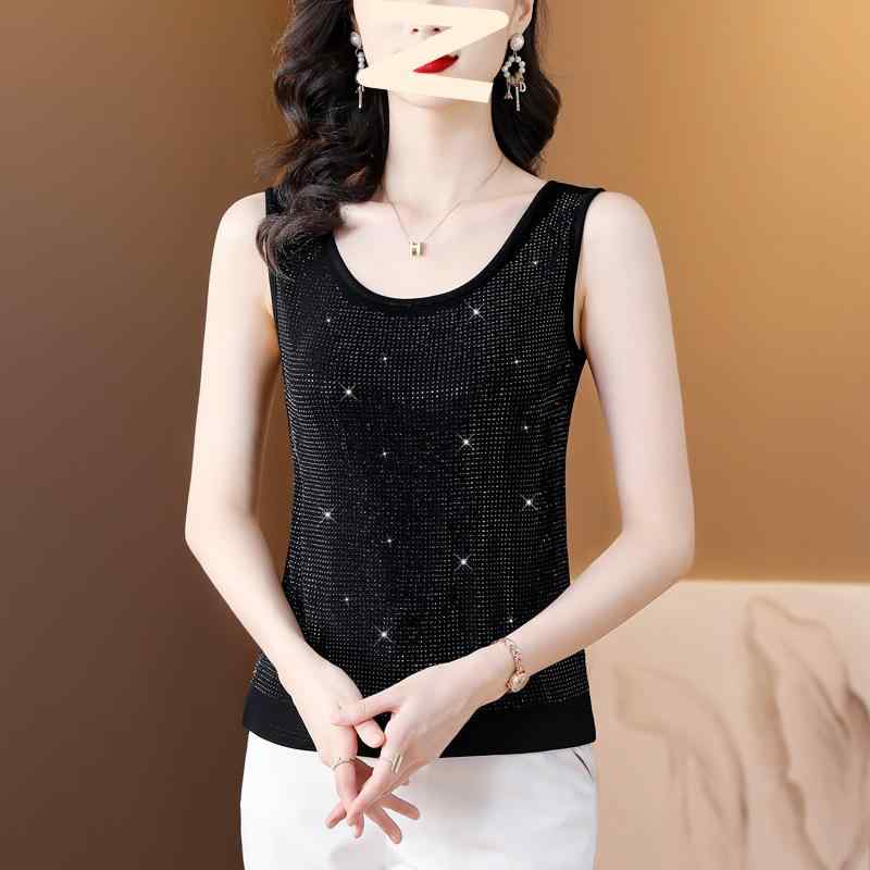 キャミソール レディース ラインストーン ブラック ノースリーブ スリムフィット アクリル エレガント 光沢感 無地 インナー アウター 着回し デイリーユース トップス