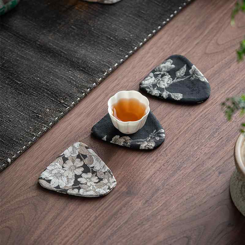 コースター 新中華風 織錦 刺繍 茶托 布製 禅風 自宅用 断熱 ティーマット 美しい 上質 来客用 おもて..
