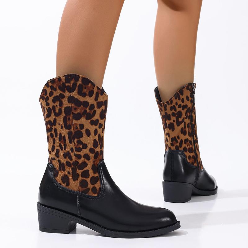 ブーツ レディース 女性用 大きいサイズ ゆったりサイズ ミドル丈 ポインテッドトゥ サイドジップ 合成皮革 ローヒール チャンキーヒール 太ヒール バイカラー ヒョウ柄 カジュアル ファッション ゴムソール