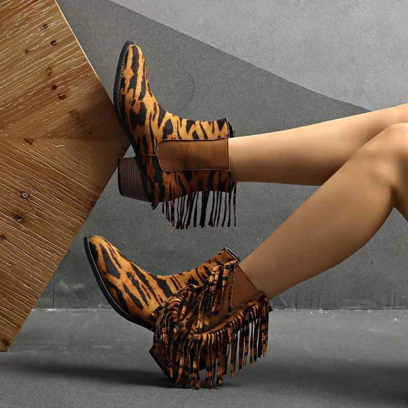 ショートブーツ レディース ヒョウ柄 ラウンドトゥ 太ヒール ローヒール スエード調 スリッポン 歩きやすい 大きいサイズ 欧米風 フェイクレザー ゴム底 スタイルアップ効果 秋冬春 普段使い お洒落 カジュアル