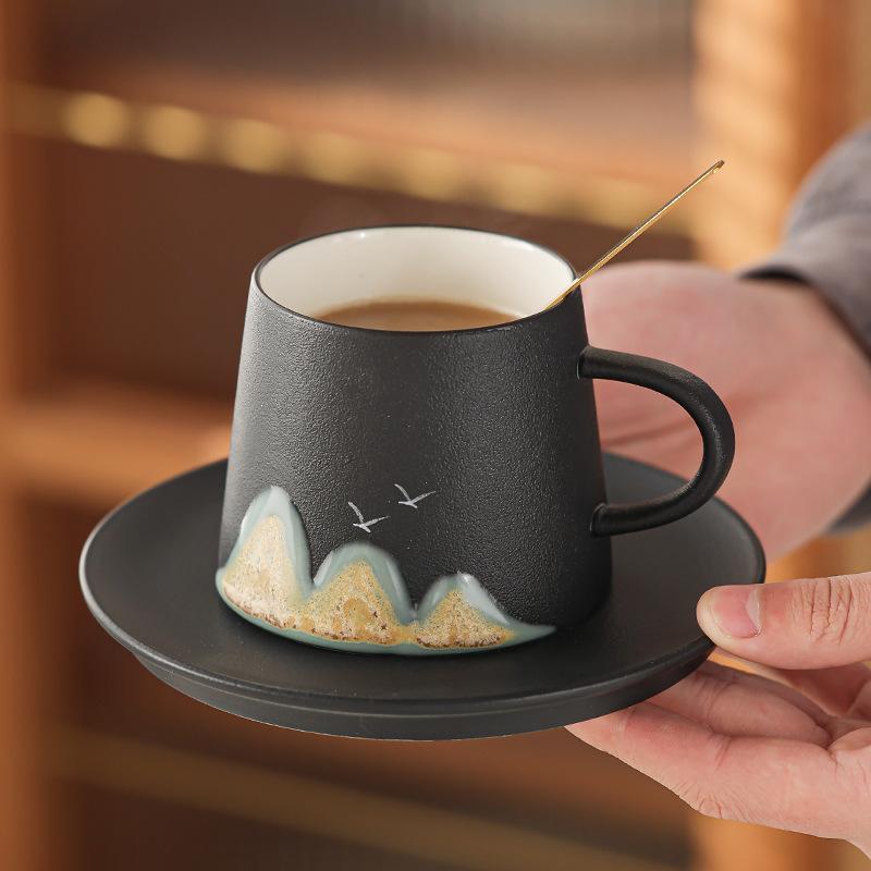 マグカップ 遠山デザイン 陶器 コーヒーカップ スプーンセット 和風 おしゃれ 高品質 洗練 普段使い オフィス 自宅 カフェ レストラン アウトドア 200ml 禅黒 素白