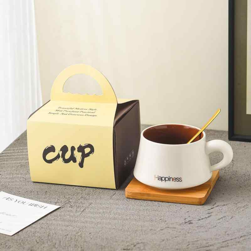 マグカップ オフィス用 ビジネス 普段使い 陶器製 コーヒー 紅茶 コップ シンプル おしゃれ 英字デザイン 取っ手付き ソーサーセット 朝食 カフェ レトロ調 無地 300ml ホワイト ブラック ピンク ブラウン