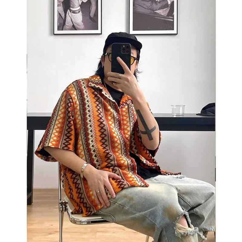 ・スタイル: エスニック・シルエット: ゆったり・ネックライン: スクエアネック・袖丈: 半袖・柄: パッチワーク・厚さ: 裏起毛・デザインディテール: ボタン・対象: 大きいサイズ・カラー展開: 写真色、ピュアホワイト、ピュアブラック・サイズ展開: S、M、L、XL、XXL、XXXL、XXXXL・加工: プリント・染色・対象年齢: 大人・対象性別: メンズ・カテゴリ: シャツ