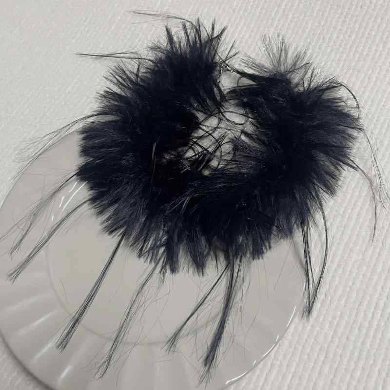 ネックレス レディース ふわふわ フェイクファー タッセル 鎖骨ネックレス チョーカー スイート エレガント 高級感 高見え トレンド おしゃれ 幾何学モチーフ 個性的デザイン