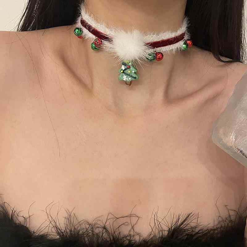 ネックレス レディース クリスマスツリー ベル ファーボール チョーカー ふわふわ モコモコ 雪の結晶 トナカイ デザイン 上品 エレガント 秋冬 レッド ホワイト 鎖骨チェーン アクセサリー