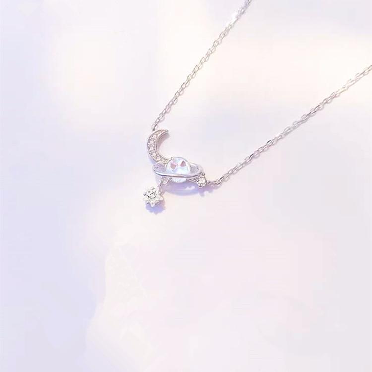 ネックレス レディース 羽根 フェザー 銅製 シルバーコーティング 変色防止 鎖骨ネックレス ショートネックレス 高級感 個性的デザイン ナチュラル 清楚 フェミニン スイートカジュアル 普段使い