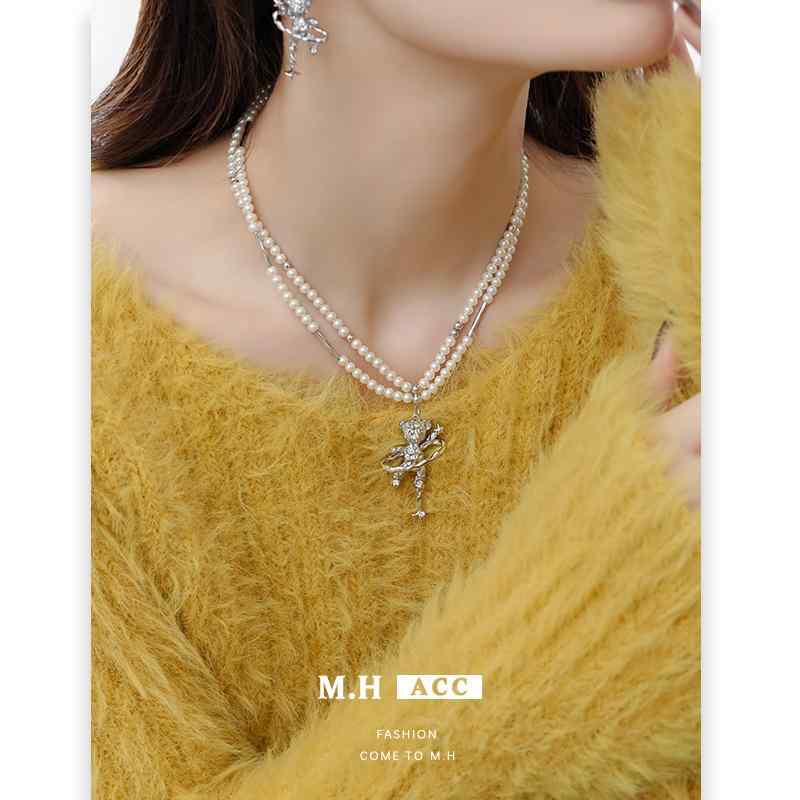 ネックレス レディース 星 クマモチーフ シンプル オリジナル デザイン ミニマリスト クール 普段使い オフィス カジュアル フォーマル 鎖骨チェーン 多層 上品 繊細 合金製 電解メッキ