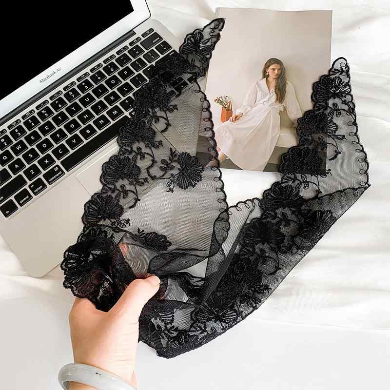 スカーフ レディース 三角巾 バンダナ ヘッドスカーフ レース 刺繡 蝶モチーフ 薄手 夏用 ポリエステル..