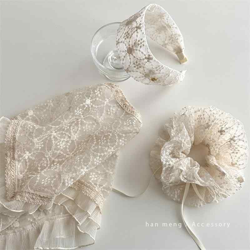 ヘアアクセサリー レディース 女性用 ベージュ レトロ ヘップバーン風 レース ワイド 幅広 ヘアバンド ..