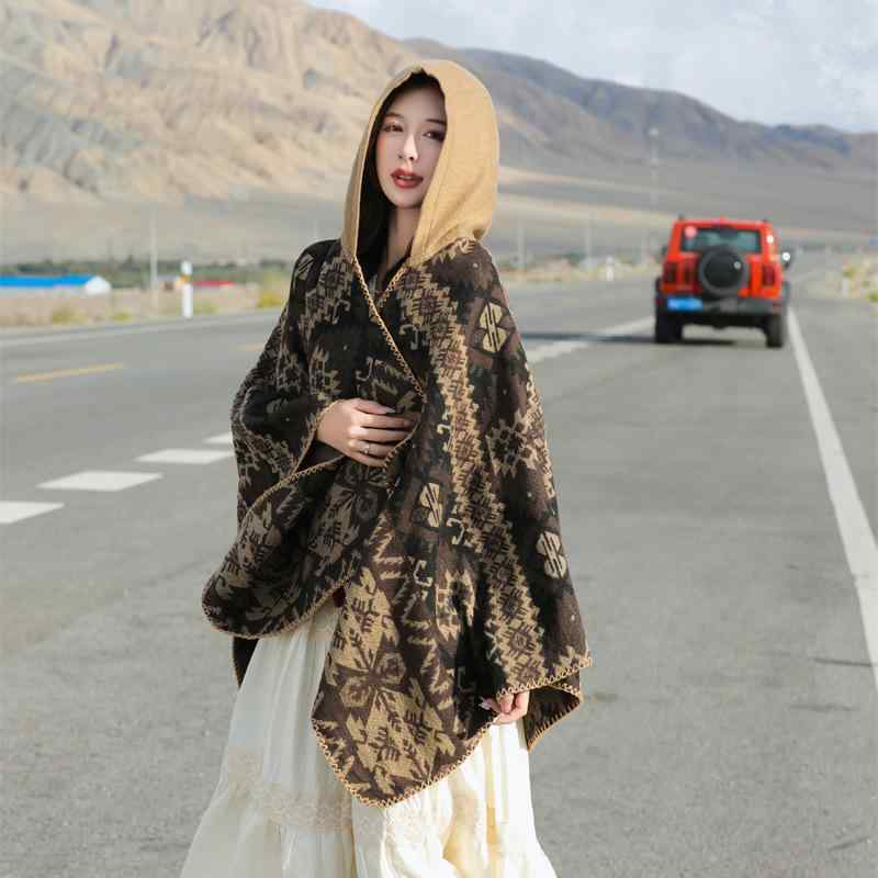 楽天Grams楽天市場店ポンチョ レディース 民族風 フード付き ケープ ストール 羽織り エスニック レトロ 幾何学模様 ジオメトリック柄 アクリル 人造ウール 保温 防寒 あったか トラベル 旅行 アウトドア キャンプ 普段使い 秋冬春 カラフルスタイル