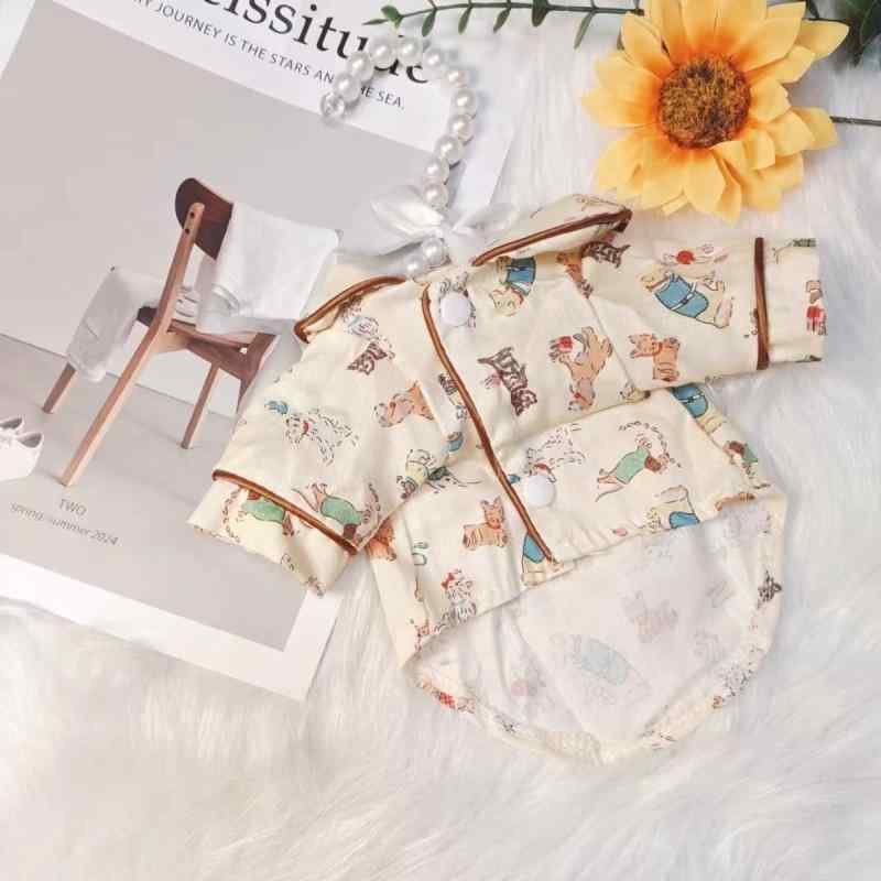 犬服 小型犬用 春夏 薄手 プリント柄 クマ柄 部屋着 ルームウェア パジャマ シャツ 通気性 軽量 伸縮性 柔らかい カジュアル お散歩 お出かけ 普段使い マルチーズ トイプードル シュナウザー ビションフリーゼ トップス