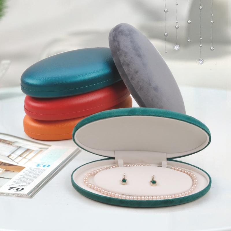 ジュエリーボックス 楕円形 ネックレス 真珠 アクセサリー 小物入れ PUレザー ベロア 光沢 高級感 上品 持ち運び 携帯用 トラベル 収納 整理 宝石箱