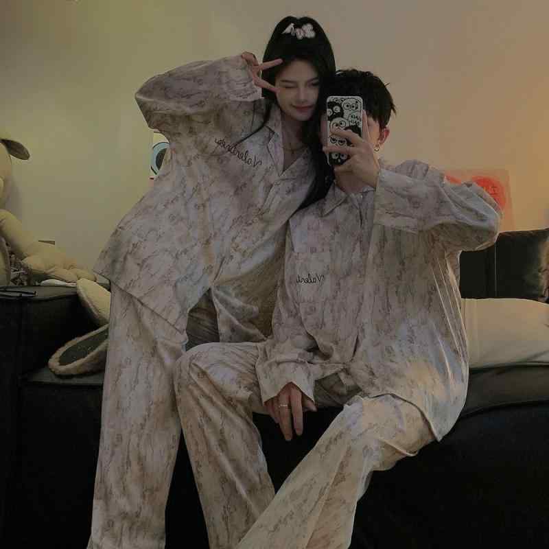 ルームウェア ペア お揃い レディース 女性用 メンズ 男性用 春 秋 夏 薄手 フェイクシルク 長袖 長ズボン 外出着 部屋着 ワンマイルウェア ホームウェア シンプル 快適