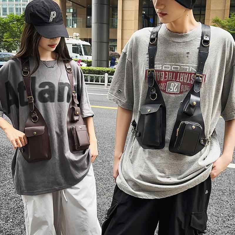 メンズ ボディバッグ チェストバッグ タクティカル ミリタリー 欧米 レトロ ヴィンテージ風 アウトドア スポーツ バイク ツーリング 普段使い 防水 耐摩耗性 PUレザー 個性的デザイン 8インチタブレット対応 ブラック ブラウン