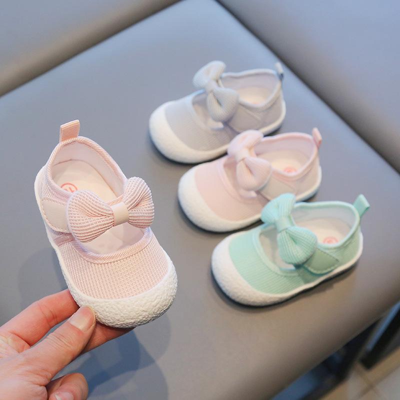 ベビーシューズ ファーストシューズ 女の子 幼児 マジックテープ ソフトソール 合皮 ローカット 通気性 滑り止め 耐摩耗 カジュアル 普段使い お出かけ ピンク グリーン グレー