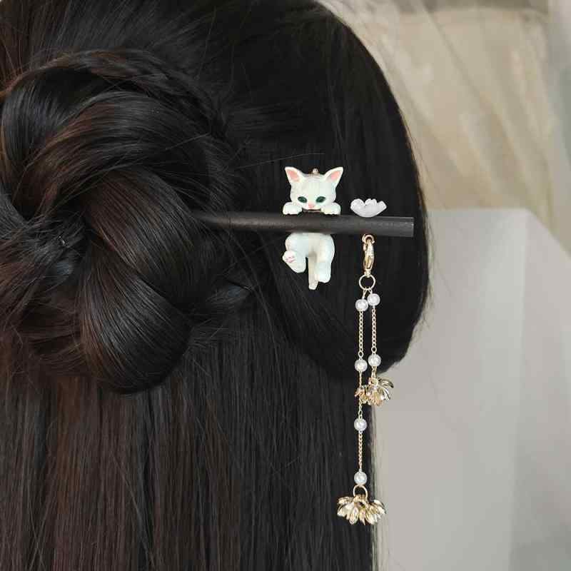 かんざし ヘアアクセサリー 髪飾り 猫モチーフ 木製 タッセル フリンジ かわいい 古風 和風 レトロ 中国風 まとめ髪 アップヘア 和装 着物 浴衣 チャイナ...