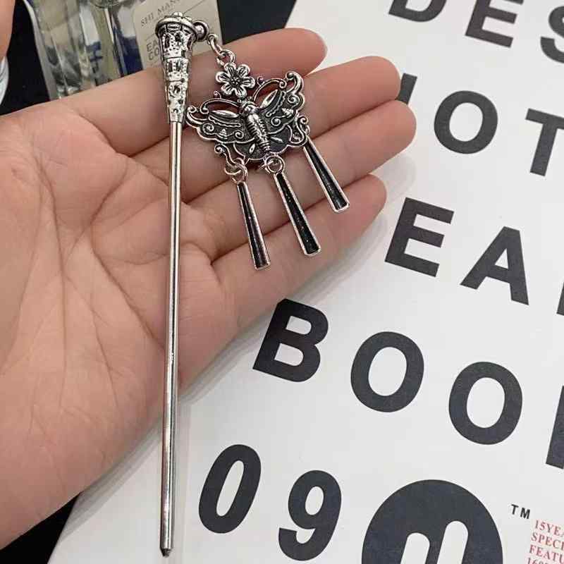 かんざし レディース 女性用 蝶 タッセル エスニック 民族風 レトロ 古風 揺れる髪飾り 高級感 ボヘミアン チャイナ風 合金製 髪留め ヘアアクセサリー 和...