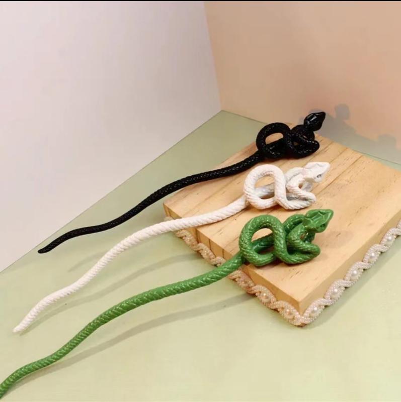 かんざし レディース 女性用 白蛇 蛇モチーフ 漢服 和装 古風 レトロ アンティーク調 モダン シンプル まとめ髪 アップヘア 合金製 ヘアスティック 髪飾り