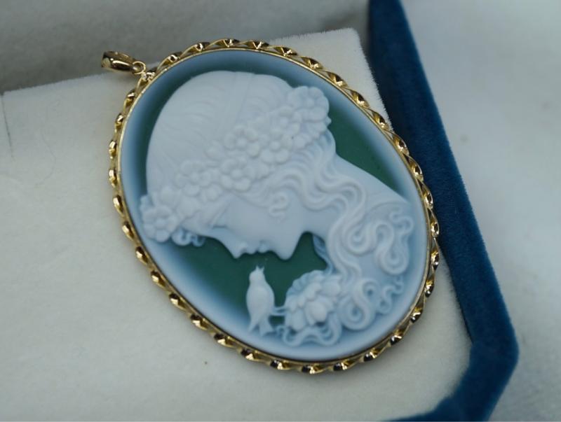 ネックレス ペンダント ジュエリー アクセサリー カメオ 18Kゴールド メノウ イタリア製 白浮彫り グリーン