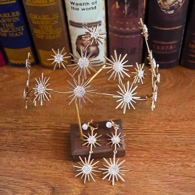 ヘアアクセサリー レディース ブライダル 韓国風 花嫁 ゴールド スター クラウン ティアラ イヤリング 2点セット 結婚式 披露宴 二次会 パーティー 演奏会 発表会 お呼ばれ フォーマルドレス ラインストーン クリスタル 合金 電鍍加工 ヘッドドレス