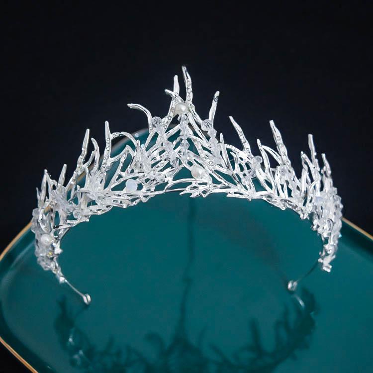 ヘッドドレス レディース ブライダルクラウン リーフモチーフ ラインストーン パール 真珠 髪飾り ティアラ ハンドメイド ウェディング 結婚式 披露宴 二次会 誕生日 バースデー ヘアアクセサリー ホワイトカラー 合金製