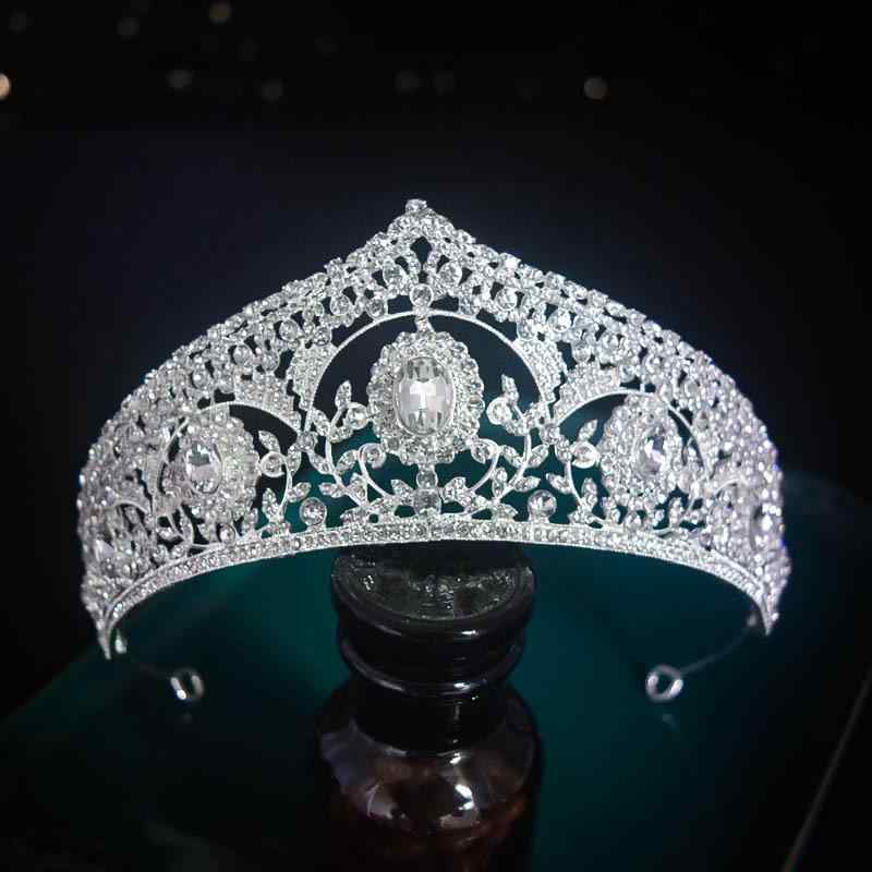 ヘッドドレス レディース 宮廷風 ロイヤルスタイル クラウン 王冠 高級ラインストーン クリスタルガラス 豪華 華やか エレガント 上品 ブライダル 結婚式 花嫁 前撮り フォトウェディング パーティー イベント 誕生日 発表会
