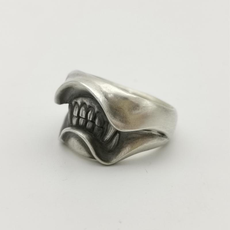 リング 指輪 メンズ 鬼口 獠牙 タイシルバー オープンリング 調節可能 シルバーメッキ ハンドメイド ワイルド クール 不規則 アシンメトリー レトロスタイル(4)