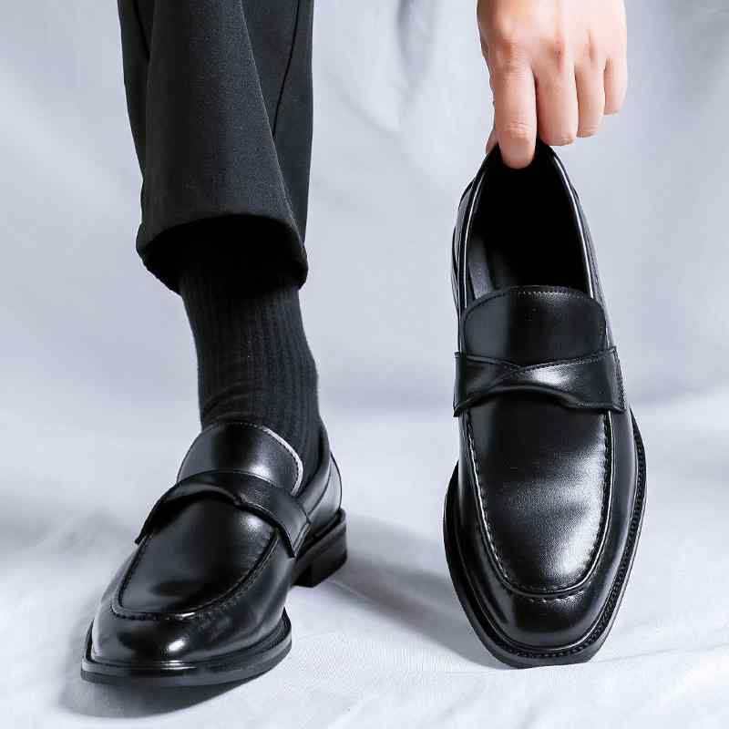 ビジネスシューズ メンズ スリッポン ローファー 革靴 ポインテッドトゥ ドライビングシューズ モカシン 柔らかソール 軽量 合皮 カジュアル 通勤 オフィス 普段使い ブラック イギリス風