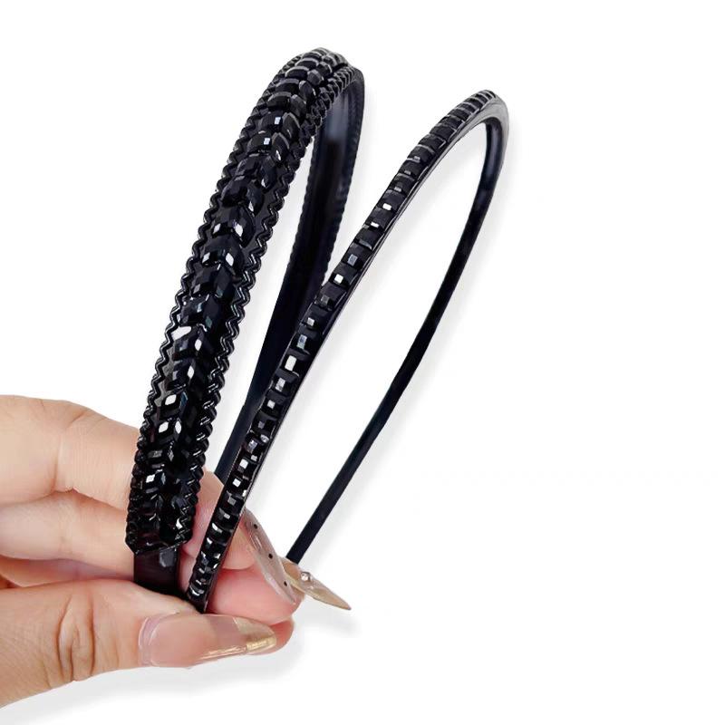 ヘアアクセサリー レディース カチューシャ ヘアバンド ブラック ラインストーン キラキラ 滑り止め 歯..