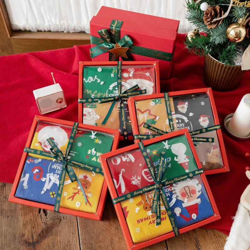 ソックス レディース クリスマス 新年 ギフト クルー丈 コットン 吸汗速乾 防臭 赤色 華やか 開運 秋冬 トレンド フリーサイズ