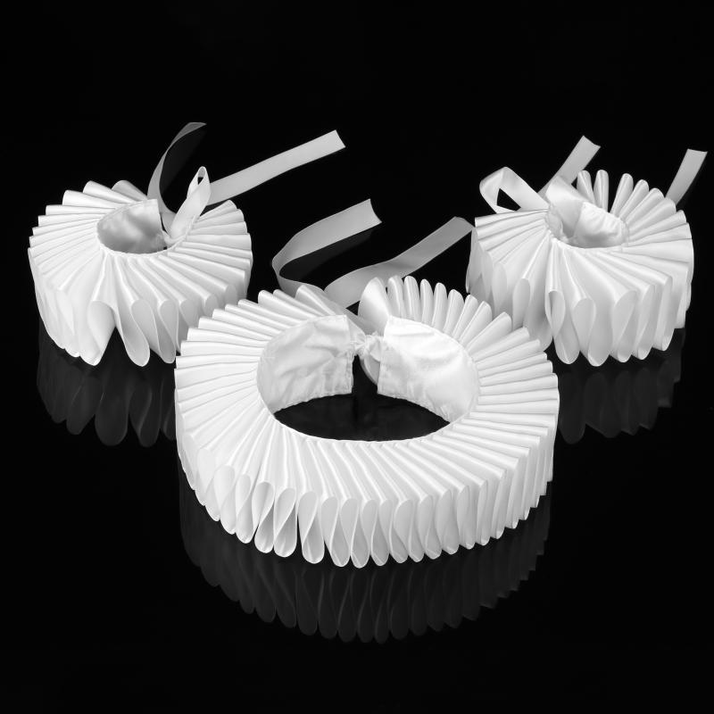 付け襟 手作り ラフカラー エリザベスカラー 宮廷 レトロ ヴィンテージ コスプレ 舞台衣装 演劇 ハロウィン イベント 仮装 撮影 小道具 豪華 華やか フリル 織物 白 黒 赤 青 緑 ピンク 紫